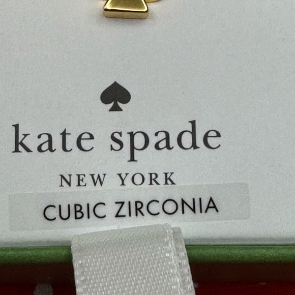 2035-AOHP Kate Spade “Everyday Spade” Cubic Zirconia Stud  & Pendent Set NWT - Picture 3 of 15